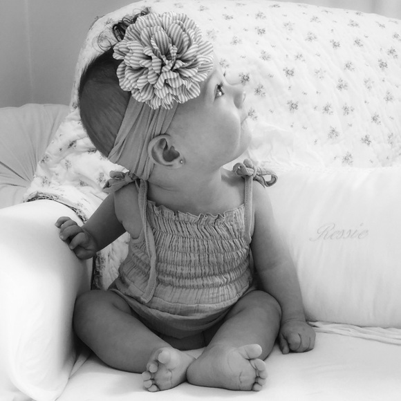 Meet your posher, Amber! 😊 - Picture 4 of 6